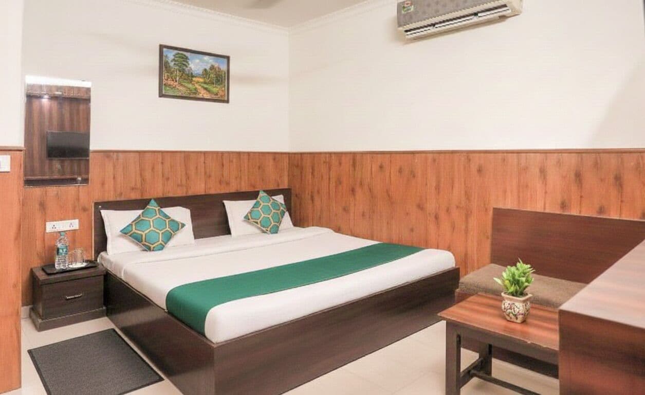 Foto - Shri Sai Guest House - Opp Azadpur Main Mandi I Couple Friendly I Metro Access