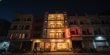 Fachada de la propiedad