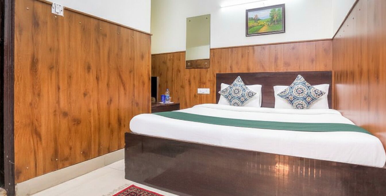 Foto - Shri Sai Guest House - Opp Azadpur Main Mandi I Couple Friendly I Metro Access