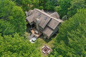 Exterior - Hot Tub,Game Room,Fire Pit,Dog Friendly,Mins2 JFBB (Lake Harmony)