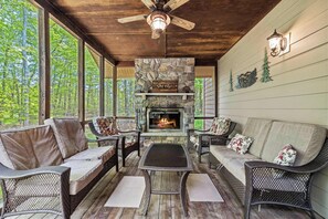 Property grounds - Hot Tub,Game Room,Fire Pit,Dog Friendly,Mins2 JFBB (Lake Harmony)