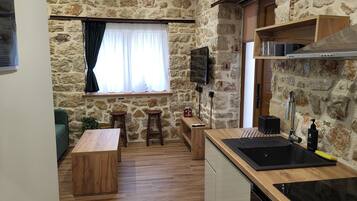 Appartement, 1 chambre, vue lac | Cuisine privée