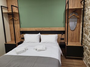 Soundproofing, iron/ironing board, free WiFi - 1929 Residences (Ioannina)