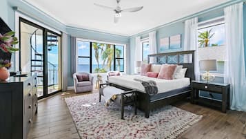 5 bedrooms, desk, iron/ironing board, travel crib