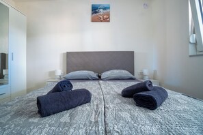 Appartement Classique, vue jardin | Lits bébé (gratuits), Wi-Fi gratuit, draps fournis
