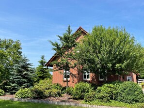 Exterior - Apartment 'Uhlenhoff Boyken' with Private Terrace, Shared Garden and Wi-Fi (Apen-Bokelermoor)