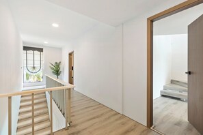 3 bedrooms, iron/ironing board, free cribs/infant beds, free WiFi