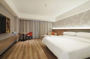 Skrivebord for bærbar PC og wi-fi (inkludert)