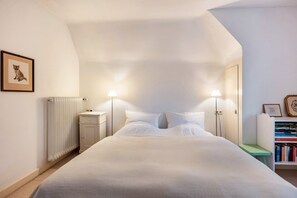 1 soverom, strykejern/-brett, wi-fi (inkludert) og sengetøy