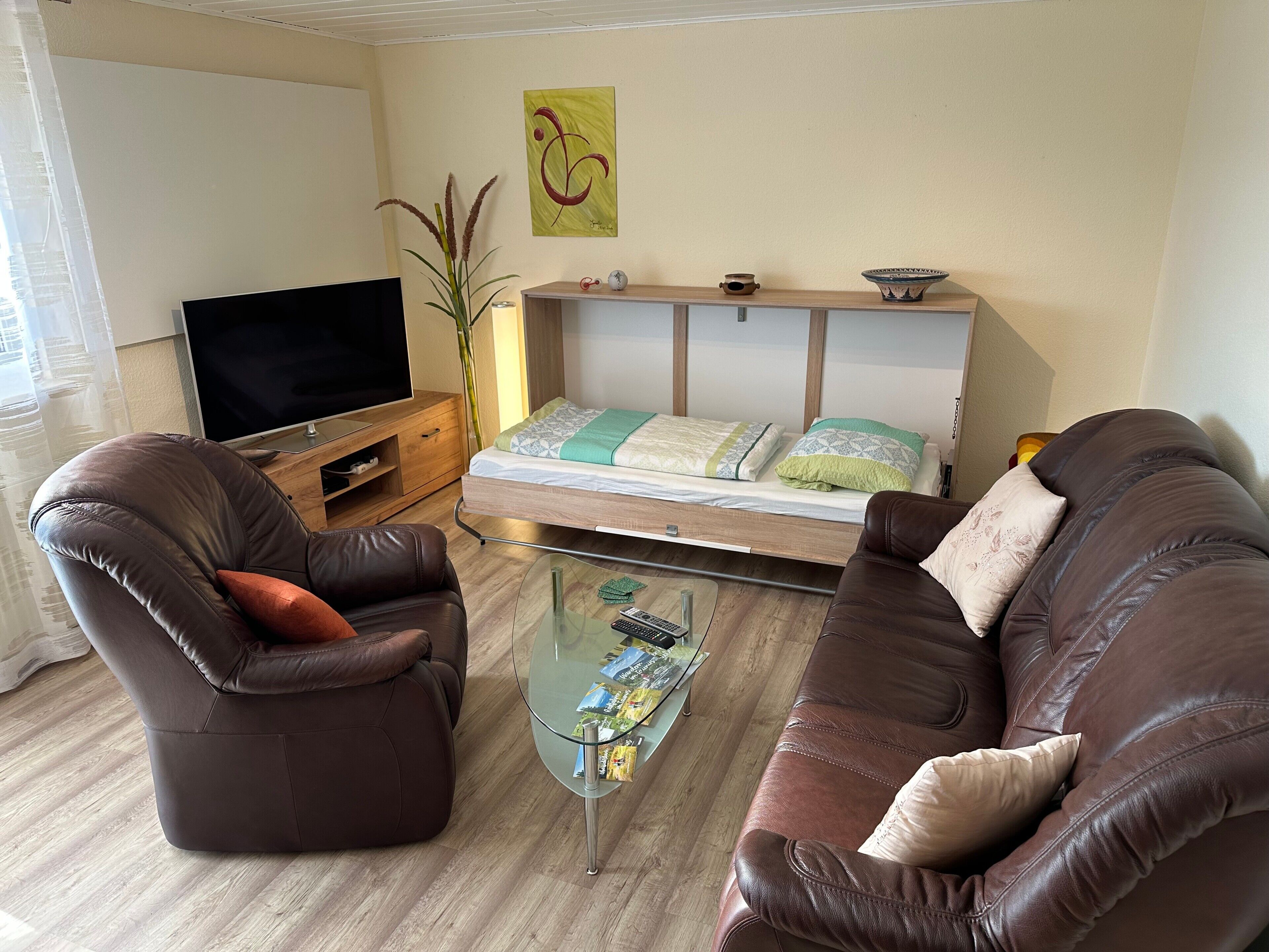 2 bedrooms, iron/ironing board, WiFi (free), bed sheets