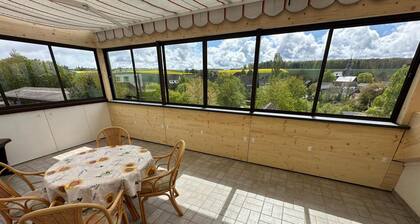 Ferienwohnung 'Taunusnest' mit Privatterrasse, Wi-Fi und Klimaanlage