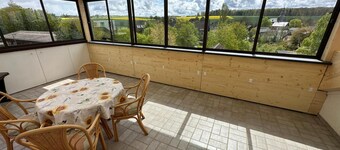 Apartment 'Taunusnest' with Private Terrace, Wi-Fi and Air Conditioning