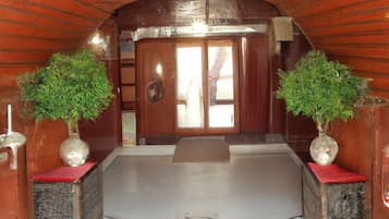 Quầy tiếp tân