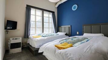 Zweibettzimmer, Nichtraucher, Gemeinschaftsbad (with Shower and Toilet, Shared Bath)