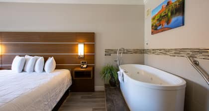 Romantic King Retreat with Scenic Views & Soaking Tub for Relaxation