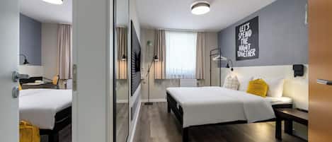 Family Room, Non Smoking, City View