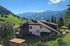 Exterior - modern apartment with panoramic views (Bad Kleinkirchheim)