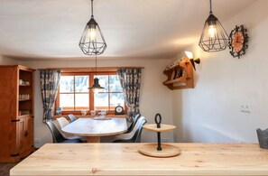 Dining - Apartment in Ebene Reichenau with garden (Ebene Reichenau)