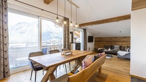 Dining - Lavish apartment with sauna in Tyrol (Lermoos)