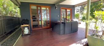 Lake House Escape in Beautiful Brightwaters