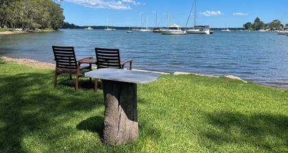 Lake House Escape in Beautiful Brightwaters