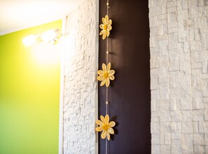 Apartamento (Three Bedroom Apartment with Terrace) | Saguão