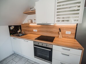 Lägenhet (Classic Two Bedroom Apartment with te) | Eget kök | Kylskåp