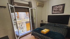 واي فاي مجانًا وملاءات أسرّة