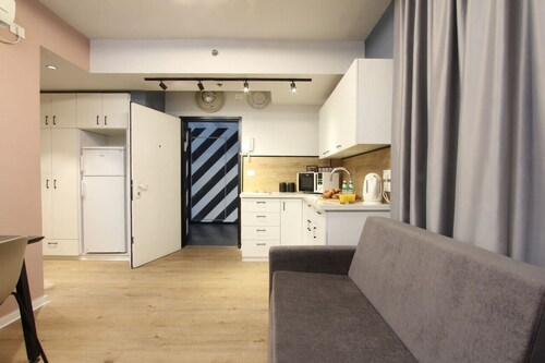 Charming 1B Apt Near Expo & Univ TelAviv