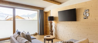 Apartment in Tyrol on the ski-slope