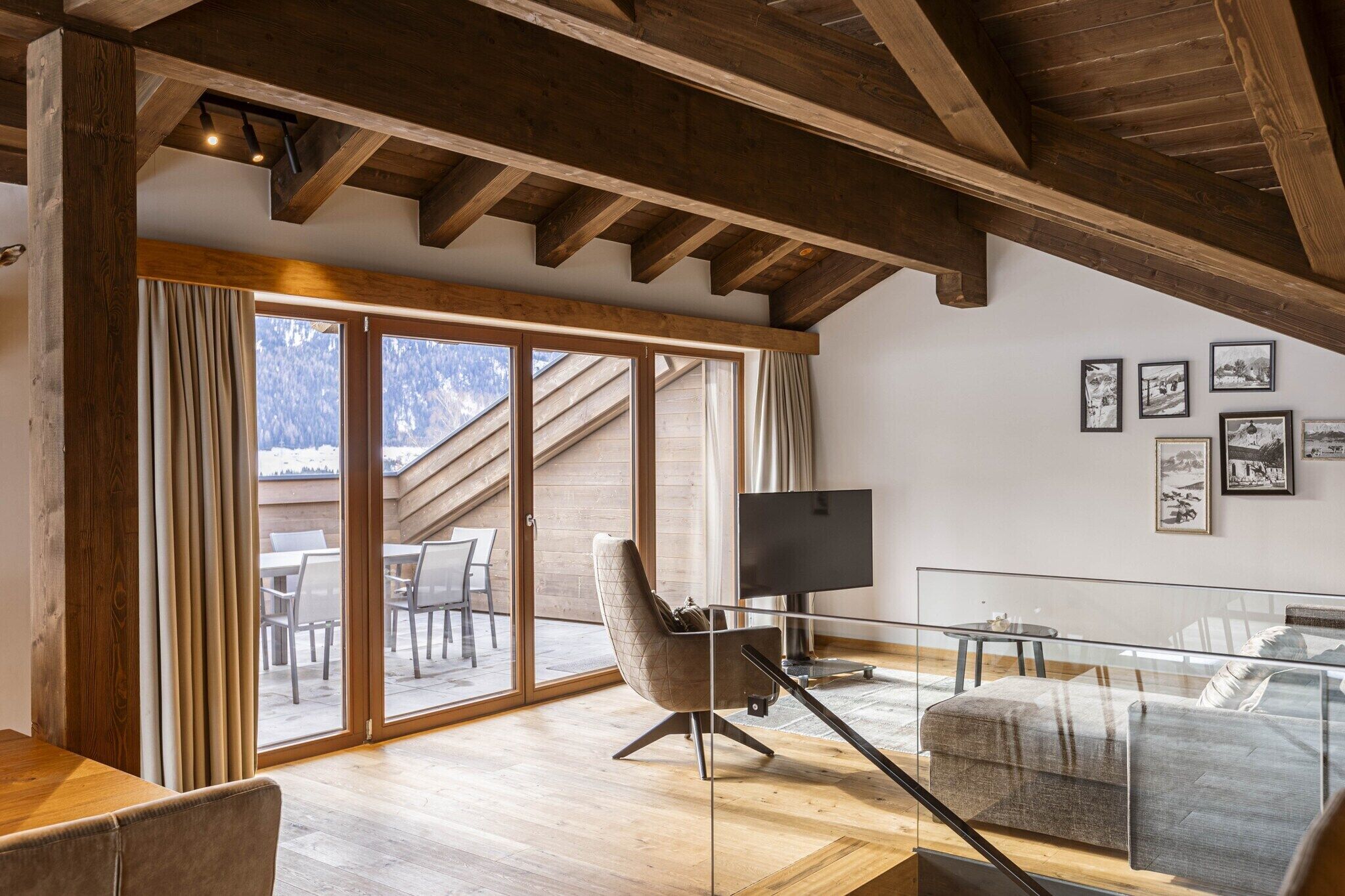 Amazing Penthouse With Shared Pool (No Deposit) - Lermoos