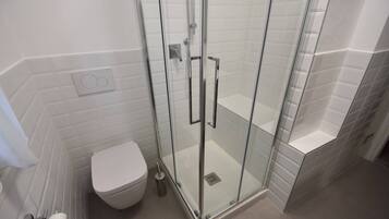 Douche, bidet