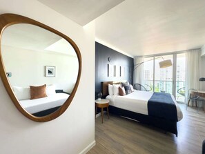 Iron/ironing board, travel crib, WiFi, bed sheets