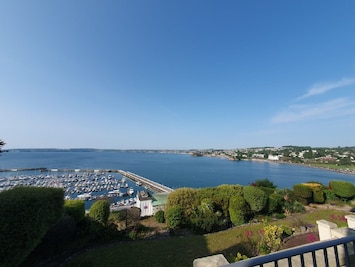 Number 1 Marina Court Torquay - private terrace with stunning sea views