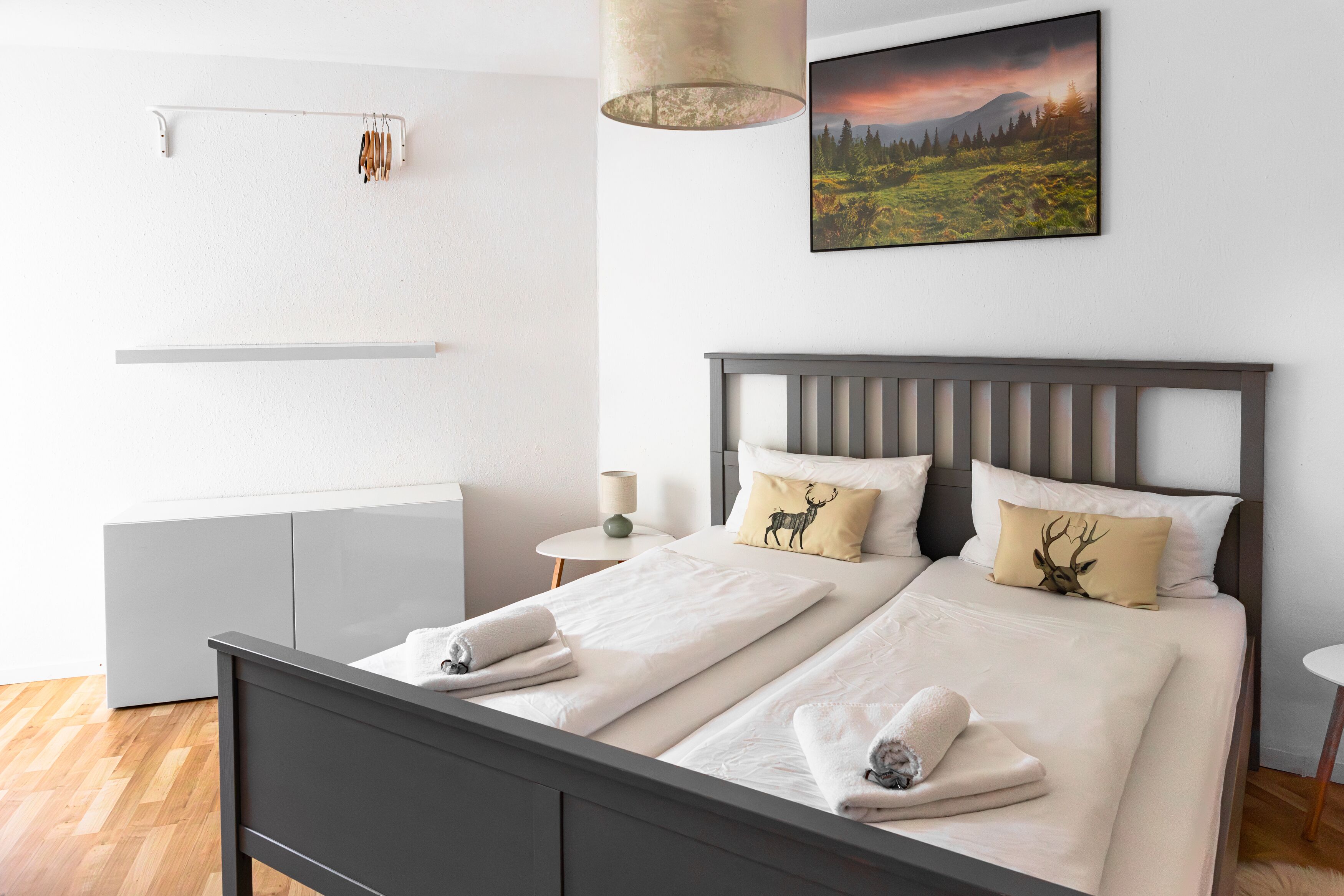 2 Schlafzimmer, Reisekinderbett, kostenloses WLAN, Bettwäsche