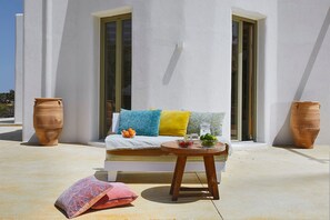 Villa | 3 bedrooms, desk - Luxury Villa Libra - Allparos Villas (Paros)