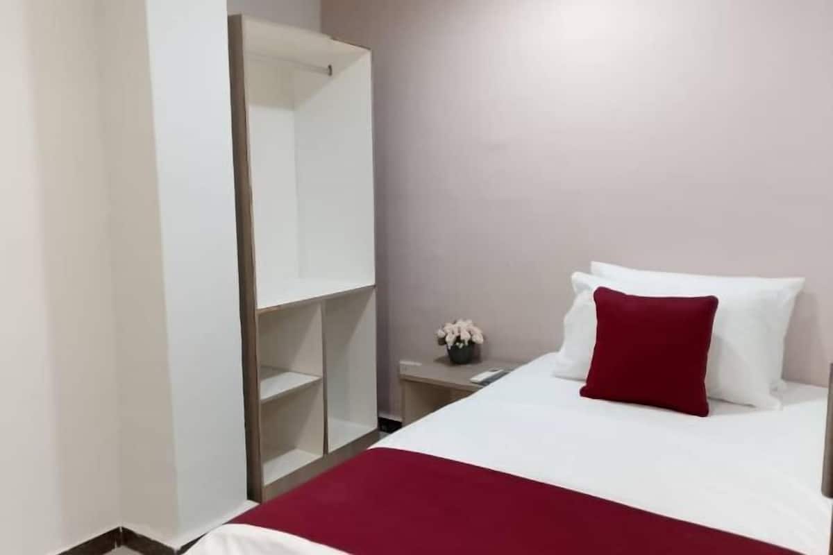 Desk, laptop workspace, iron/ironing board, free WiFi