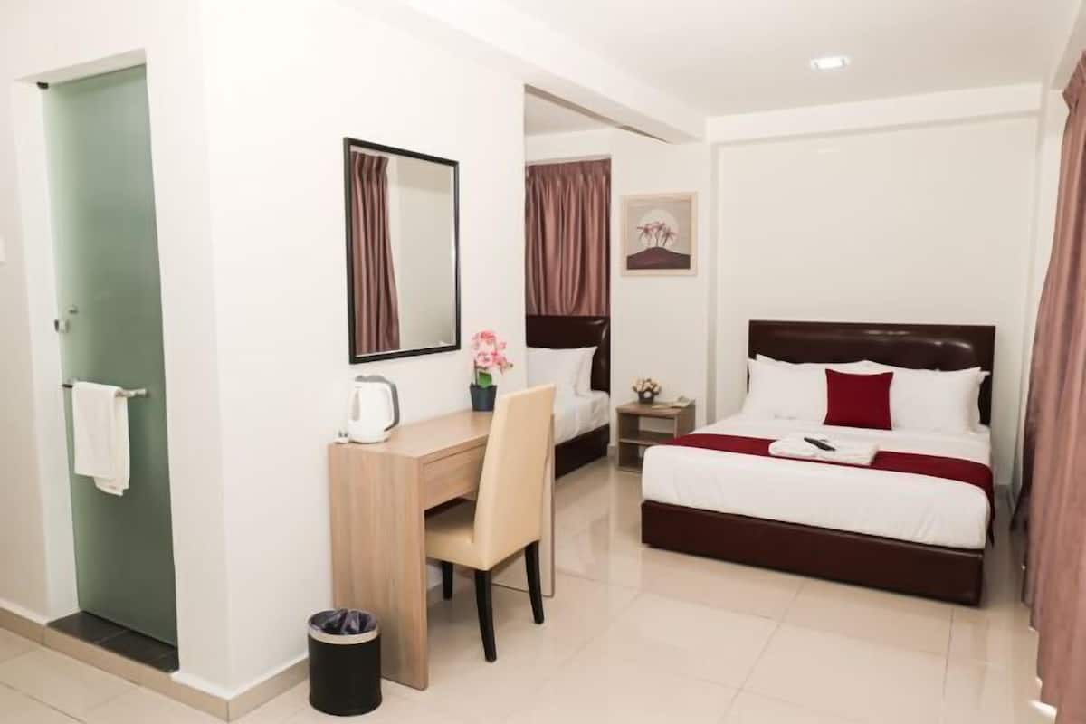 Desk, laptop workspace, iron/ironing board, free WiFi