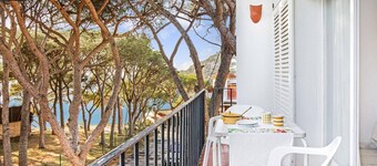 2-bedroom apartment with garden