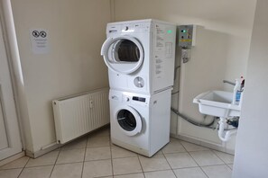 Interior - Apartment with mountain & slope view (Bad Kleinkirchheim)