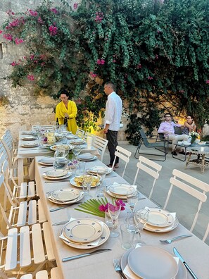 Outdoor dining
