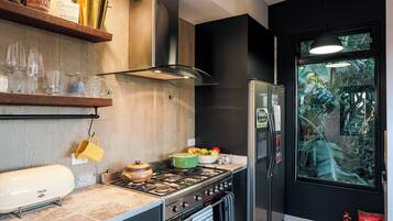 Cabin, 1 Bedroom, Smoking, Balcony | Interior