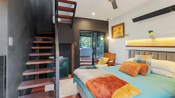 Cabin, 1 Bedroom, Smoking, Balcony | 2 bedrooms
