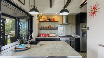 Cabin, 1 Bedroom, Smoking, Balcony | Interior