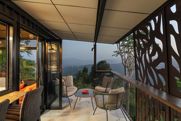 Cabin, 1 Bedroom, Smoking, Balcony | Balcony
