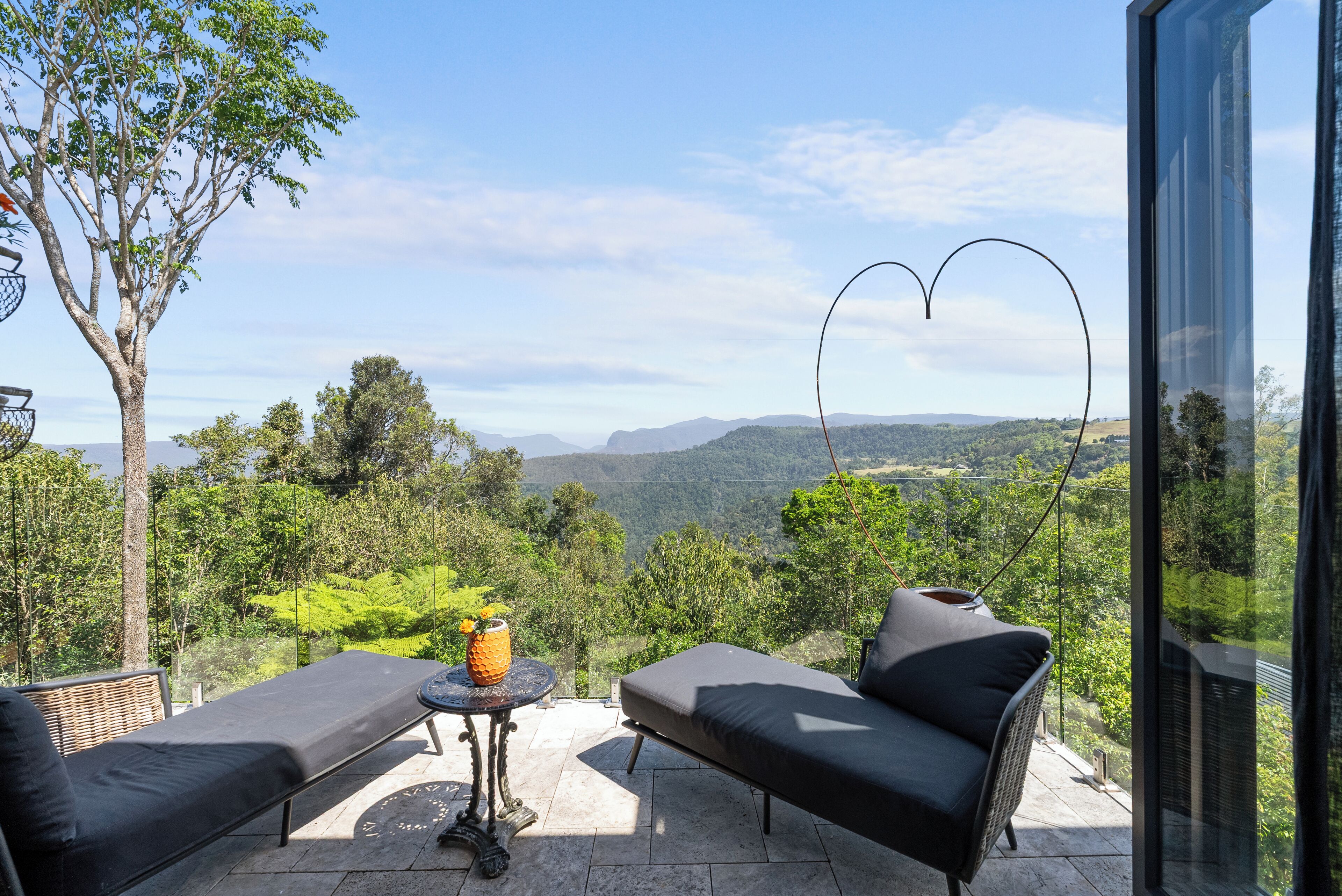 Cabin, 1 Bedroom, Smoking, Balcony | Living room