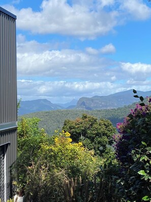 Cabin, 1 Bedroom, Smoking, Balcony | Property grounds - Jardin Tiny House Australia (Beechmont)