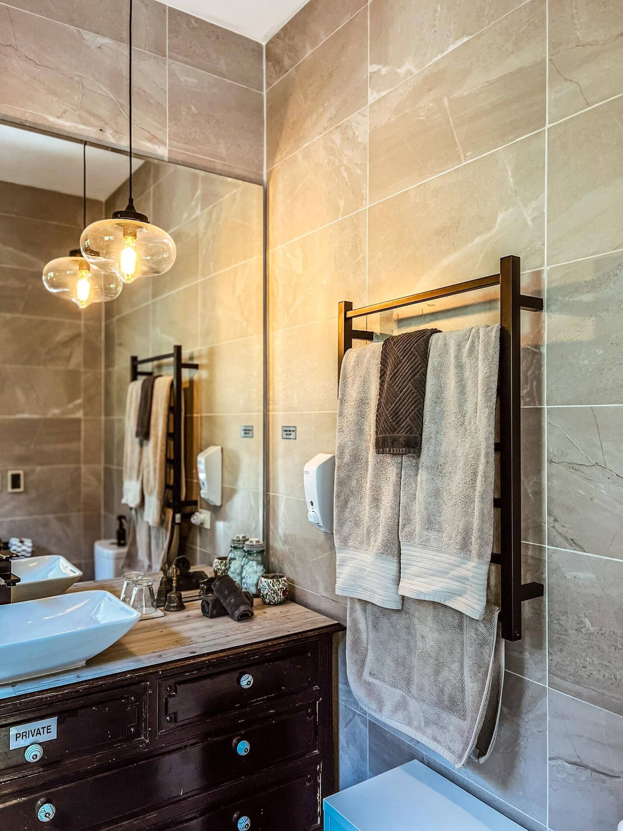 Cabin, 1 Bedroom, Smoking, Balcony | Bathroom