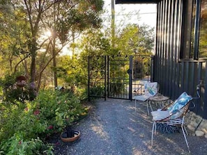 Terrace/patio - Escape to a Mountain Retreat in Beechmont, Australia (Beechmont)
