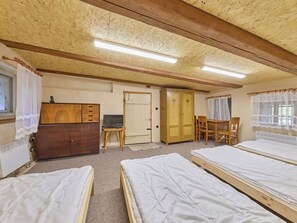 2 bedrooms, free WiFi